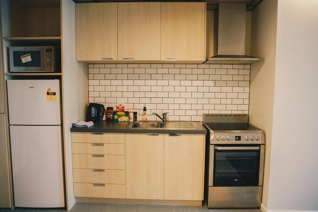 Liberty Apartment Hotel Уелингтън Екстериор снимка